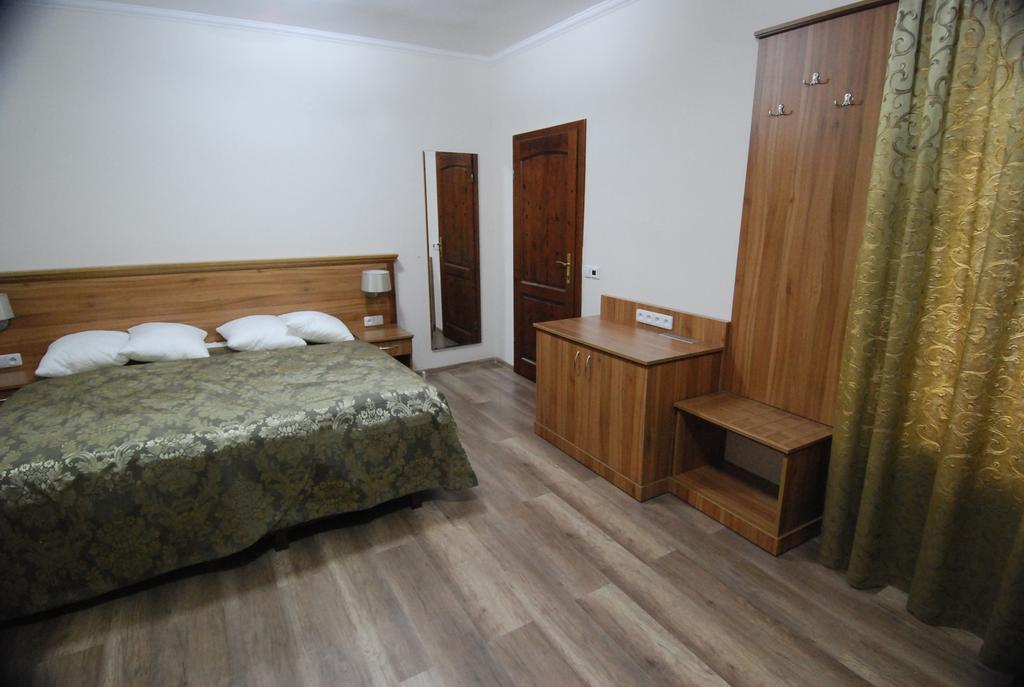Ivanek Guest House Zvíkovské Podhradí Exteriör bild