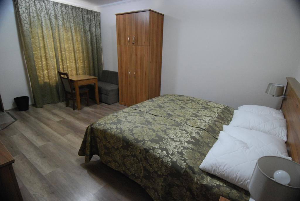 Ivanek Guest House Zvíkovské Podhradí Exteriör bild