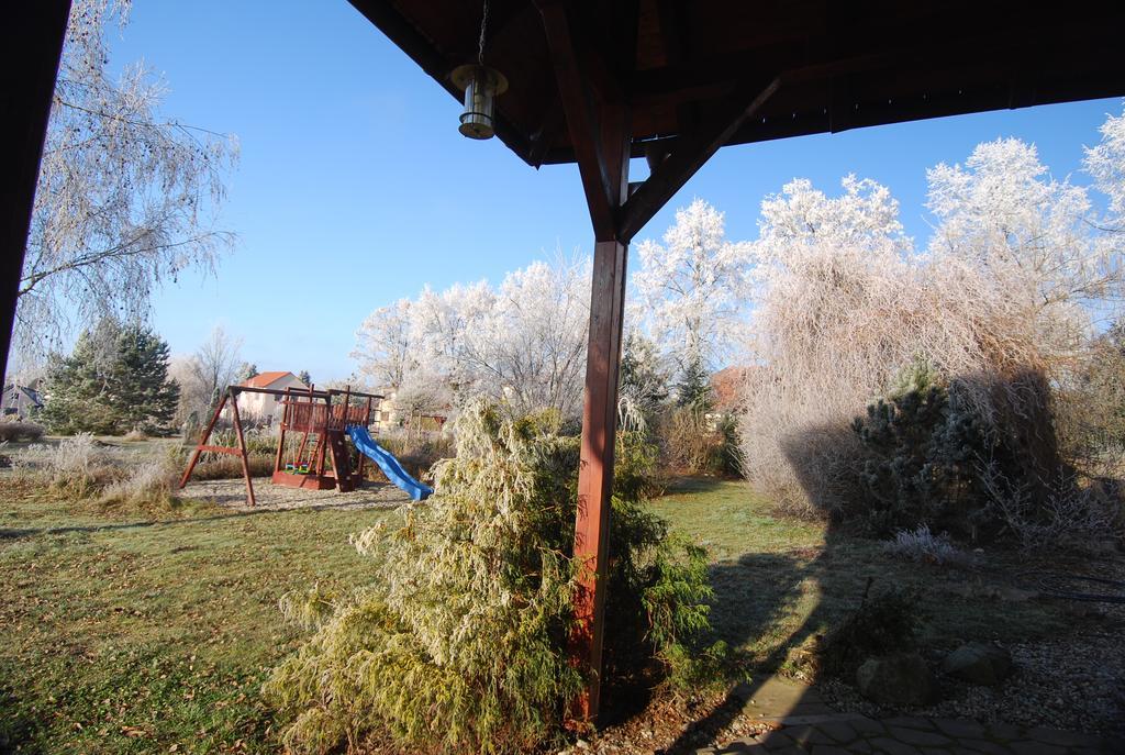 Ivanek Guest House Zvíkovské Podhradí Exteriör bild