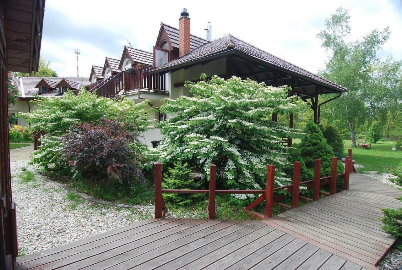 Ivanek Guest House Zvíkovské Podhradí Exteriör bild